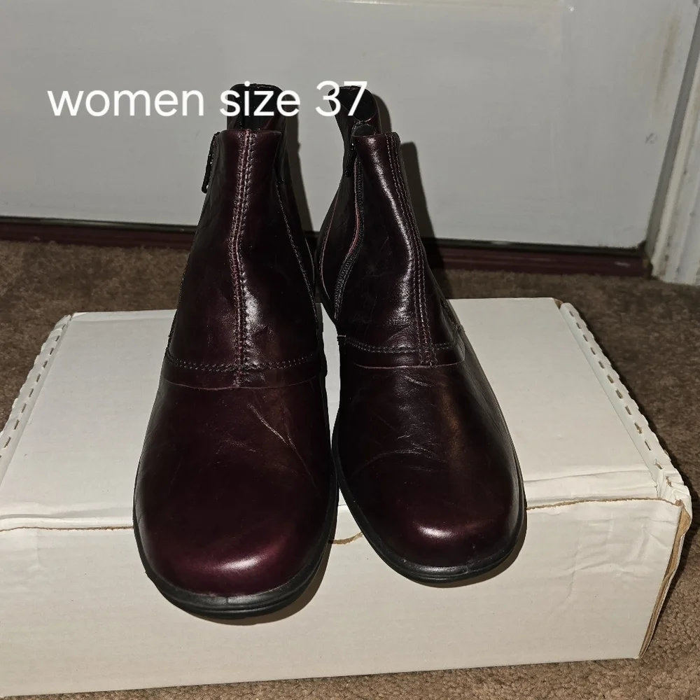 Josef Seibel Booties